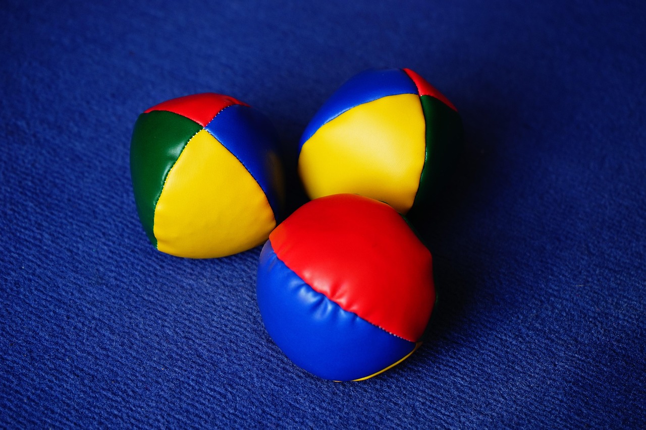 balls-272409_1280